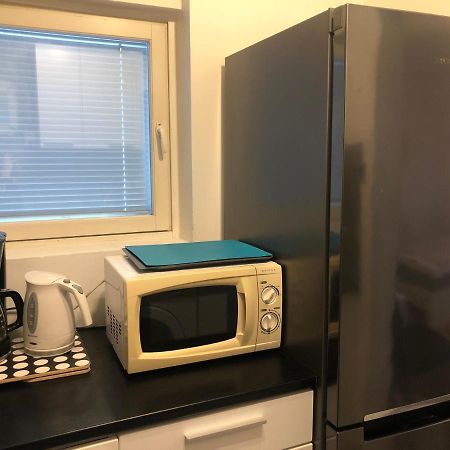 Apartamento Yksio Kilometri Jokirannasta Forilta Turku Exterior foto